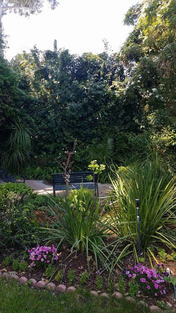 Kaleidoscope Inn & Gardens - photo 80
