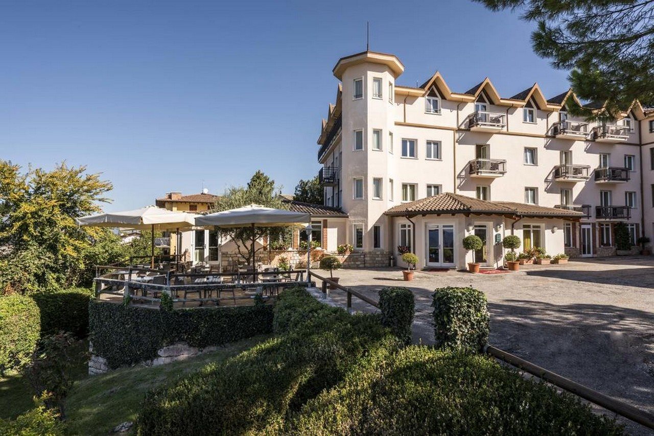Hotel Bellavista — hotel in San Zeno Di Montagna