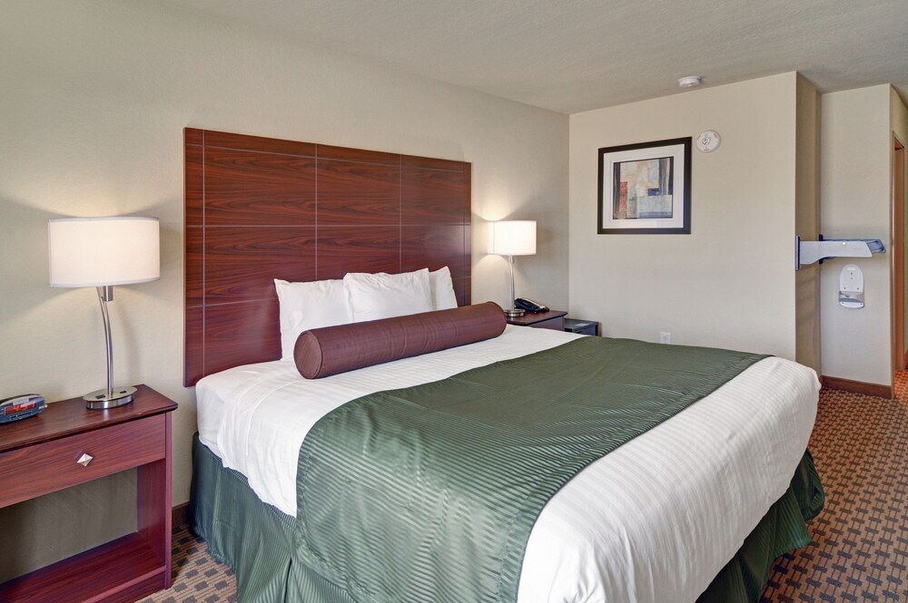 Cobblestone Inn & Suites Big Lake - photo 5