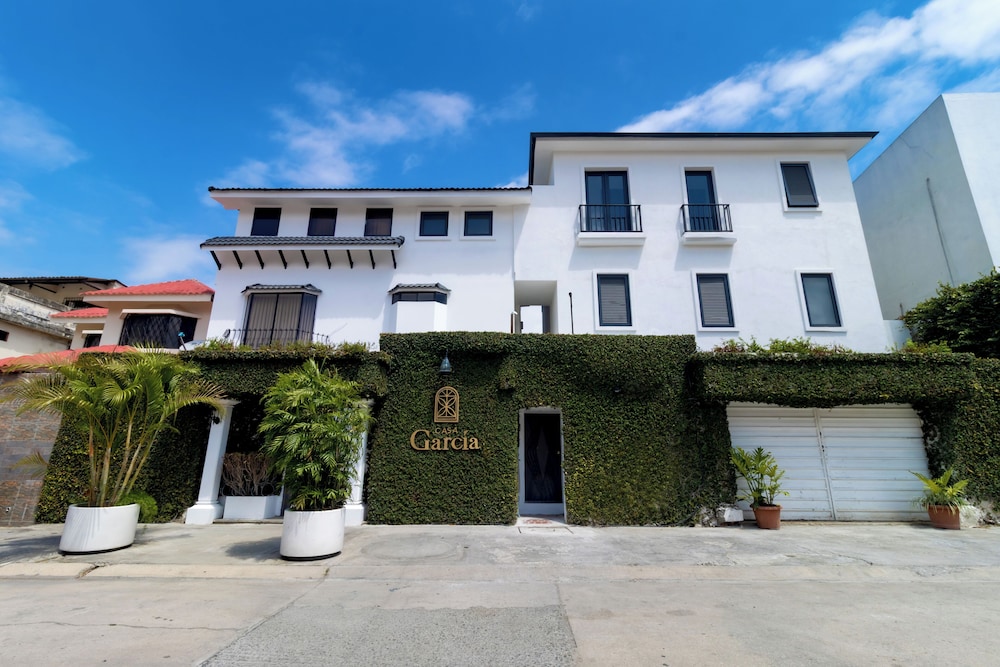 Casa García — 4-Star Luxury Hotel in Samborondon, Ecuador