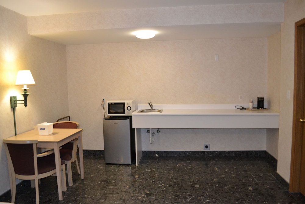 Travelodge by Wyndham Niagara Falls - photo 8