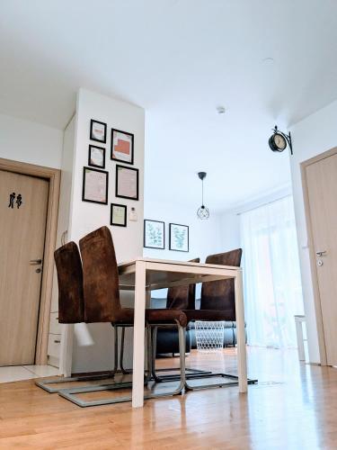 DoMa Lu Apartment Free Parking Near Zagreb Airport — 4-Star Luxury Hotel in Velika Mlaka, Croatia