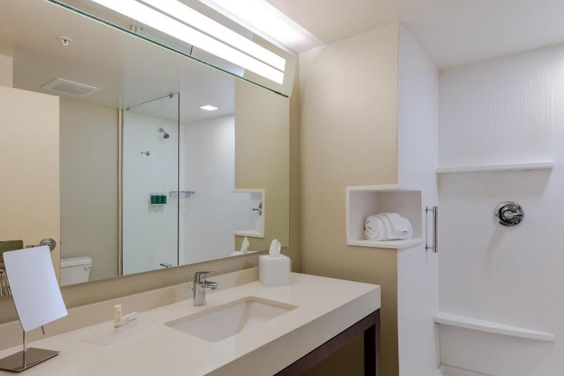 Courtyard by Marriott Savannah Airport - photo 35