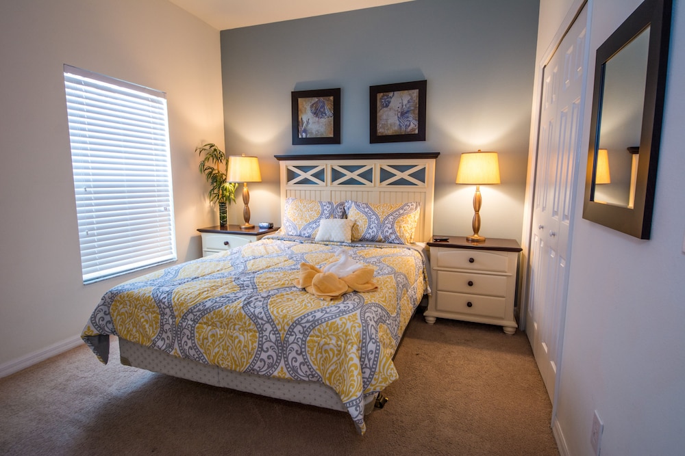Bella Vida Resort by Home 2U - photo 18