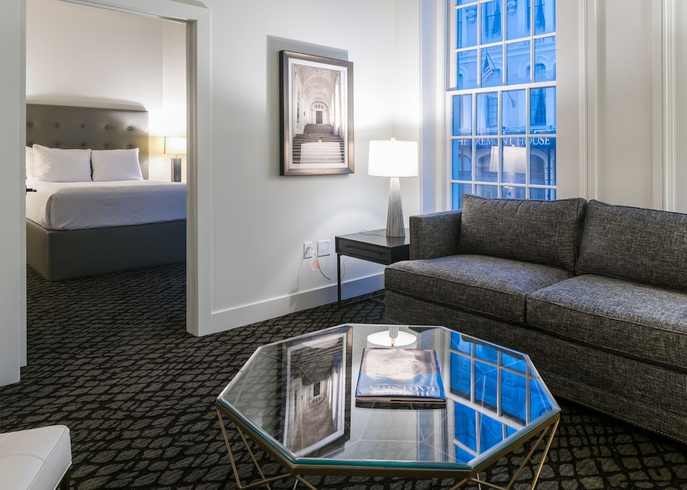 The Tremont House Galveston a Tribute Portfolio Hotel - photo 10