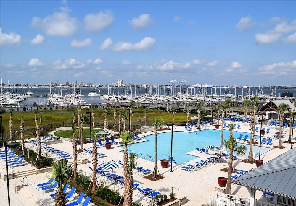 The Beach Club at Charleston Harbor Resort and Marina - photo 22