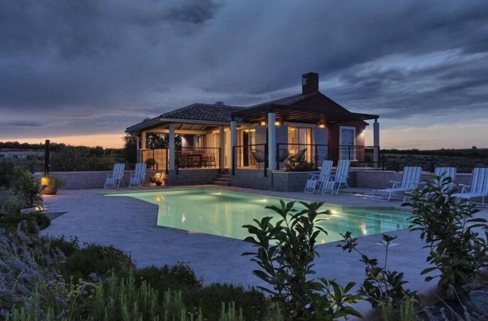 Villa Pomer — 4-Star Luxury Hotel in Medulin, Croatia