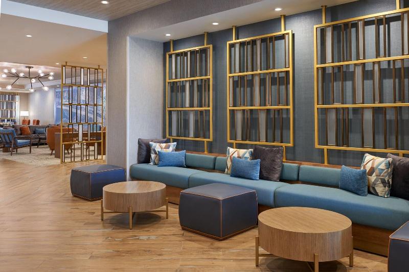 Four Points by Sheraton Point Edward Sarnia in Sarnia, Canada