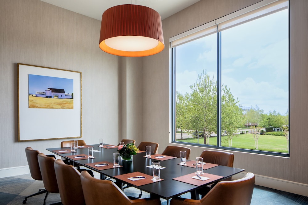 The Ellison Oklahoma City a Tribute Portfolio Hotel - photo 41