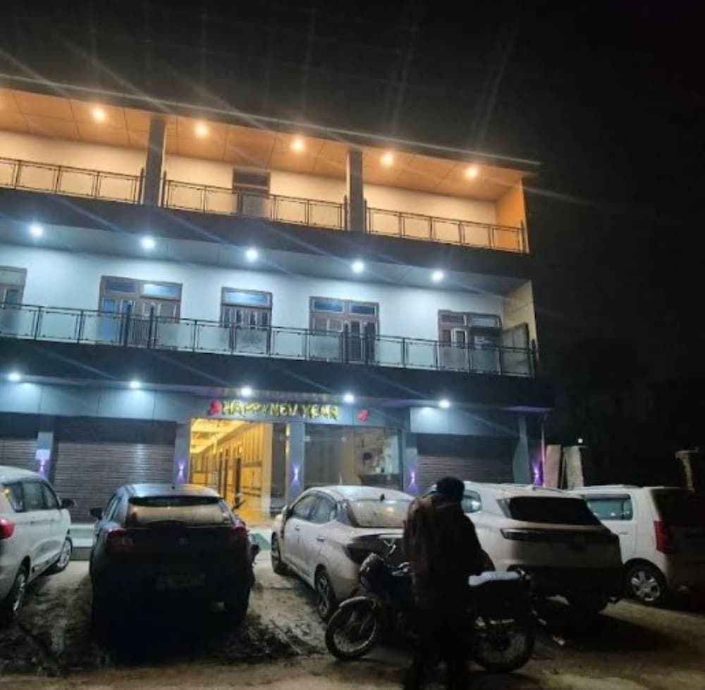 Radha rani seva sadan - last minute hotel in Mathura