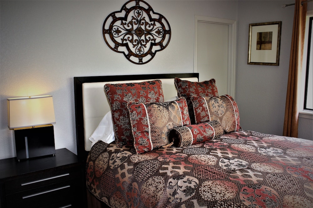 Adobe Village Inn - photo 16