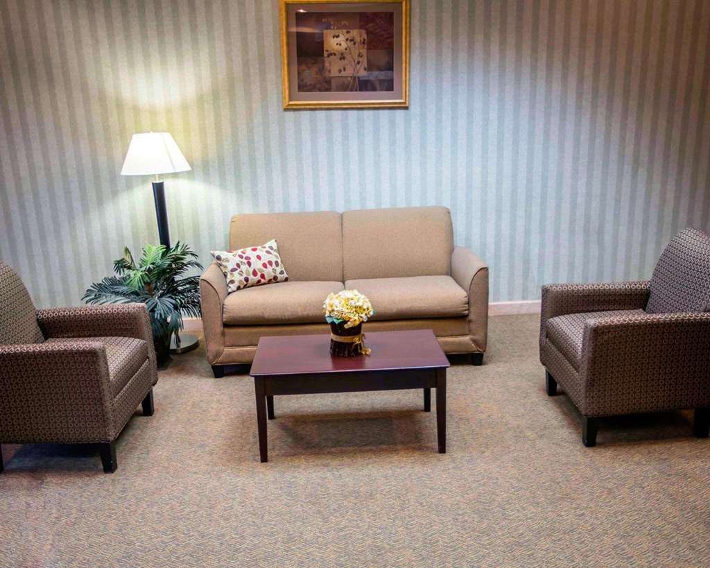 Comfort Suites University Area Notre Dame South Bend - photo 34