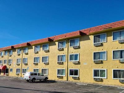 Travelodge by Wyndham Stockton - photo 2