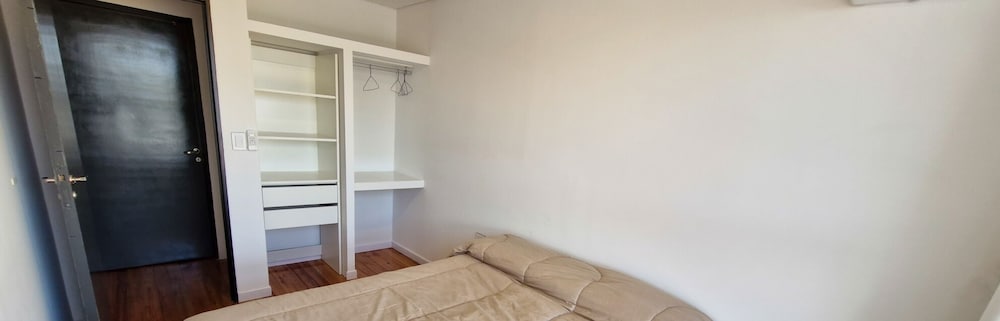 Vivisierras Duplex de categoría centro Carlos Paz vista frente al lago 3 dormitorios 2 baños acceso inteligente — 4-Star Luxury Hotel in Villa Carlos Paz, Argentina