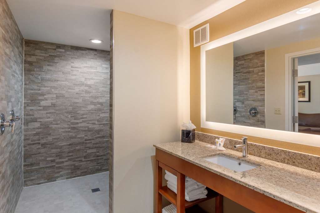 Comfort Suites South Park - photo 17