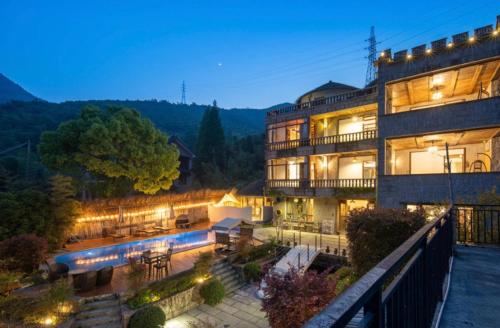 Moganshan 107 Courtyard B&B — 4-Star Luxury Hotel in Deqing, People's Republic of China