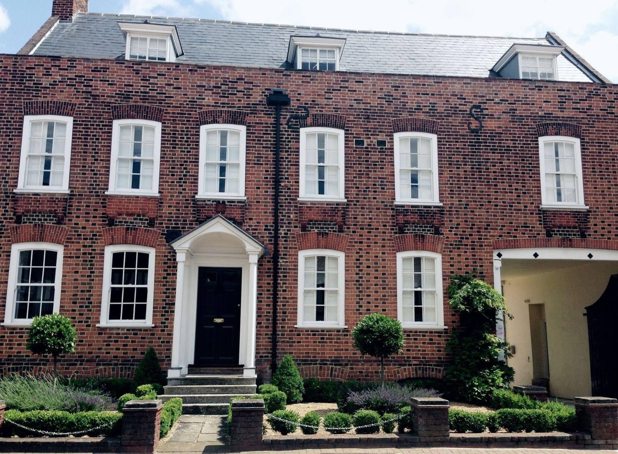 The Bell - carbon neutral hotel in Banbury