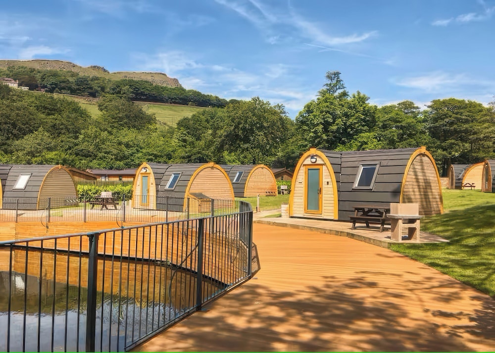 Lakeside Pods Pets Welcome in Oldham, United Kingdom
