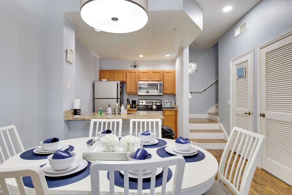 12 Mi to Disney Family Home with Resort Amenities - photo 8