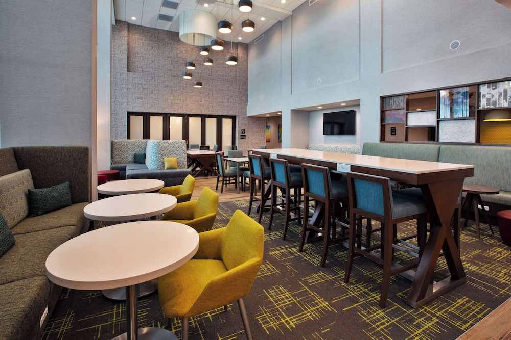 Hampton Inn & Suites by Hilton Indianapolis South Greenwood - photo 4