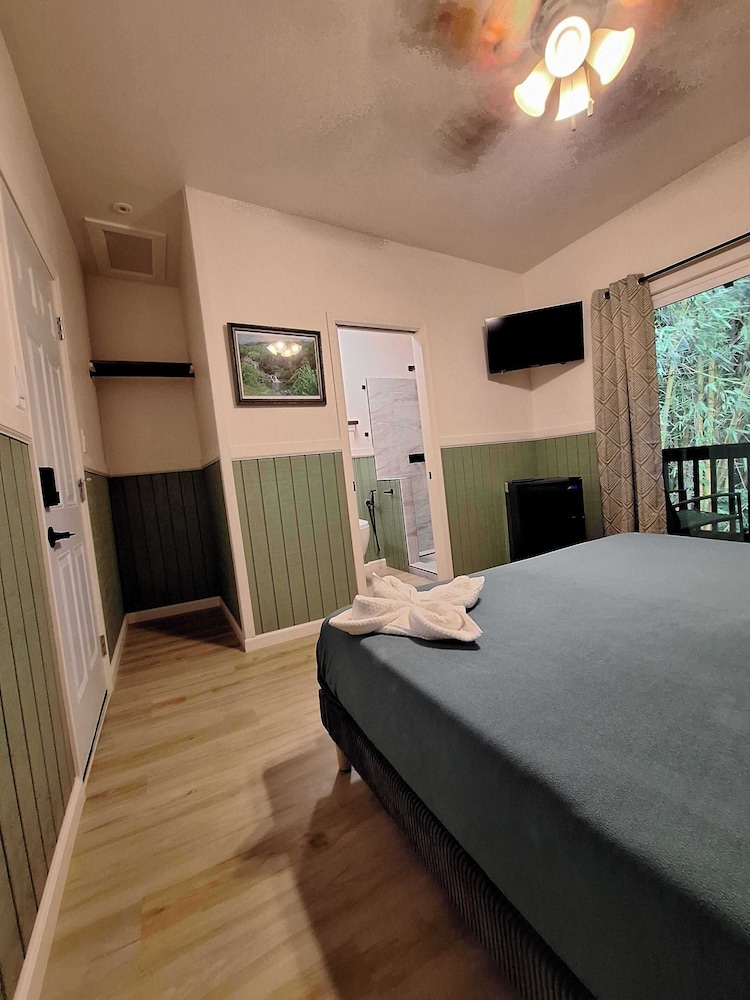 Wild Ginger Hotel - photo 19