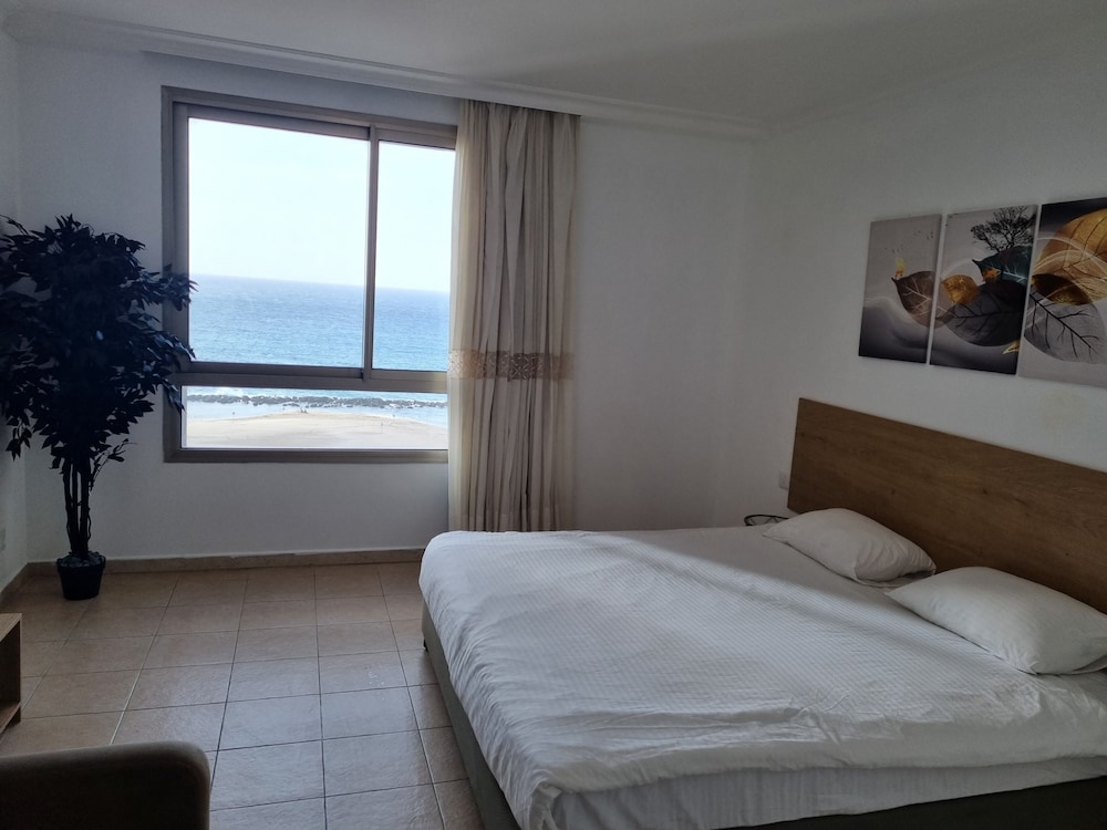 Sea Tower - carbon neutral hotel in Haifa