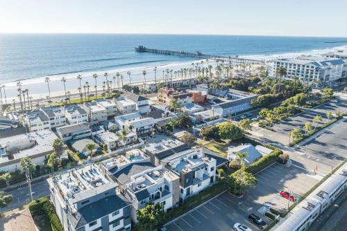 Ocean View Roof Deck Walk to the Beach & Pier in Oceanside, United States