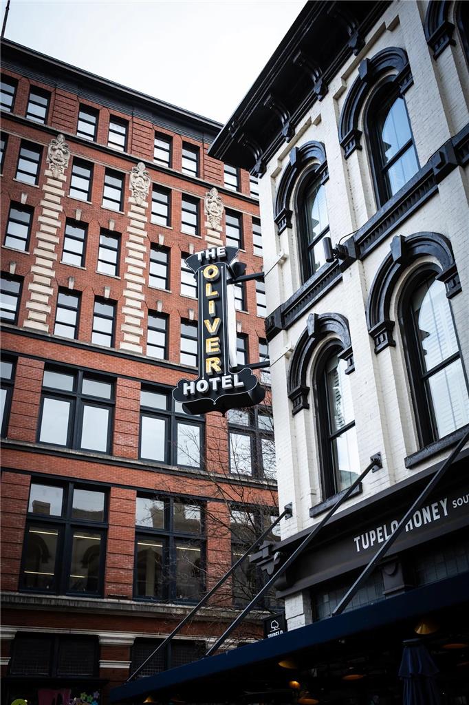 The Oliver Hotel - photo 18