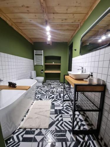 Sebastian`s stylish apartment in old town