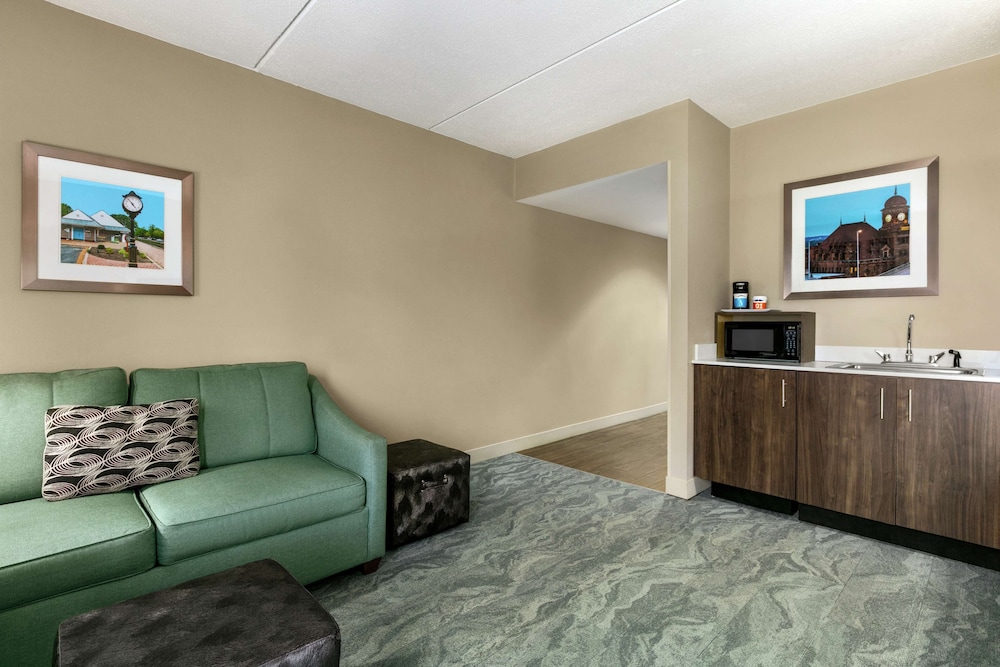 Hampton Inn by Hilton Richmond North Ashland - photo 22