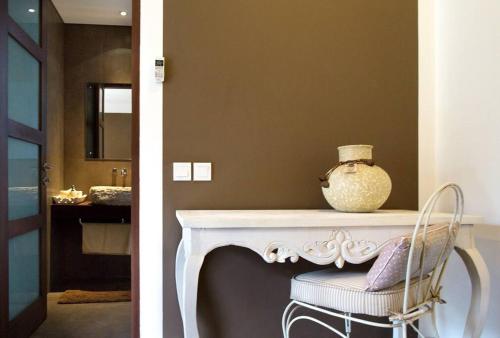 Villa Coklat 3Bdr. Drupadi Seminyak — 4-Star Luxury Hotel in Seminyak, Indonesia