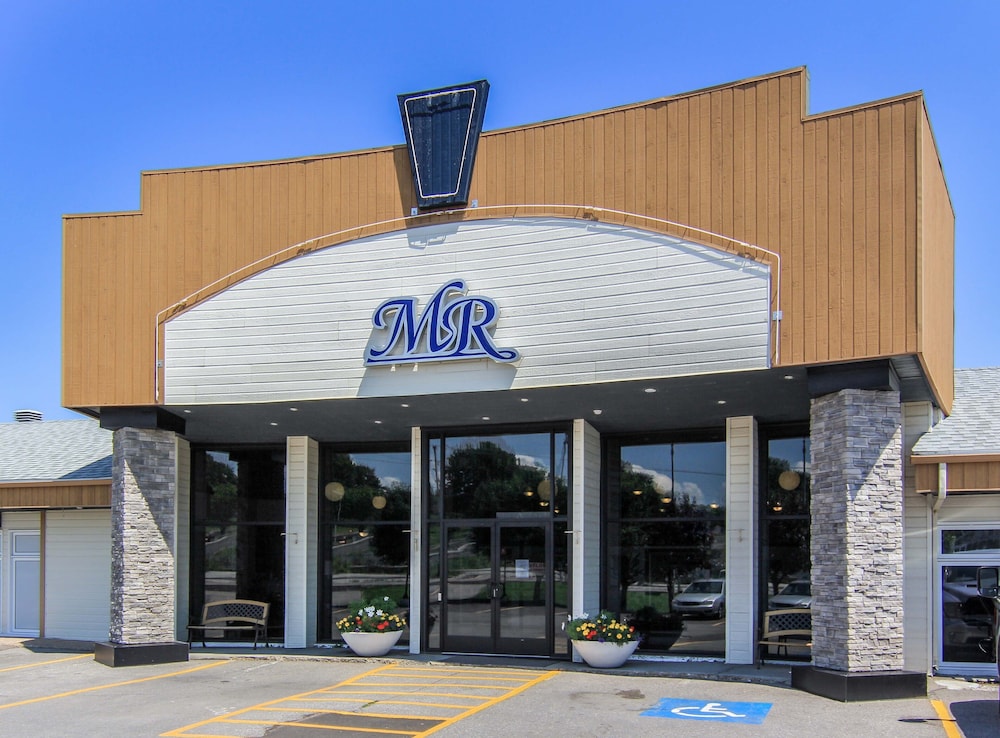 Motel Roberval — hotel near Roberval Airport