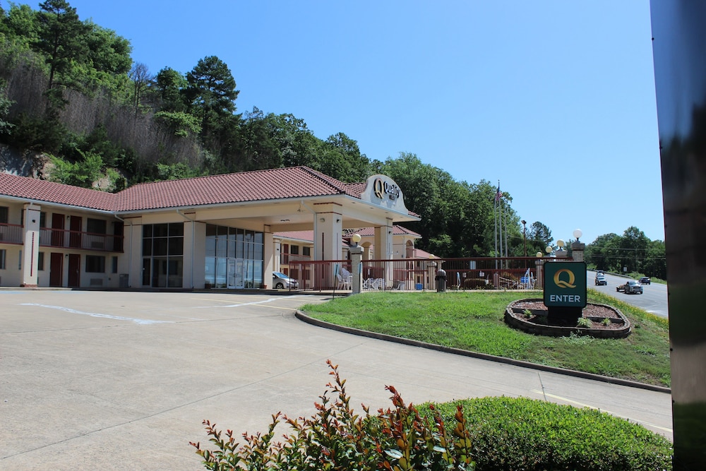 Quality Inn Conway Greenbrier - photo 6