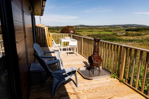 An Caban Ciuin - carbon neutral hotel in Unknown City