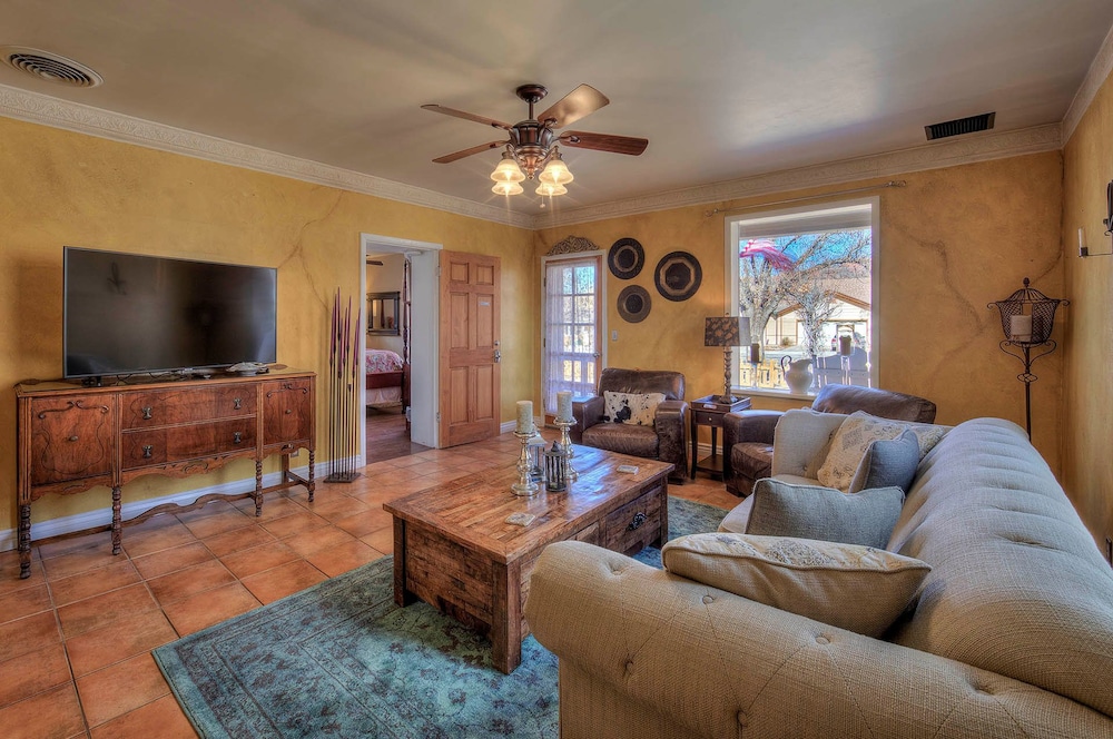 Cali Cochitta Vacation Rentals - photo 57