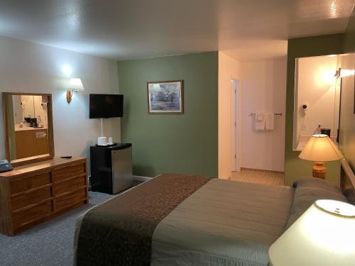 Murphey's Motel LLC - photo 25