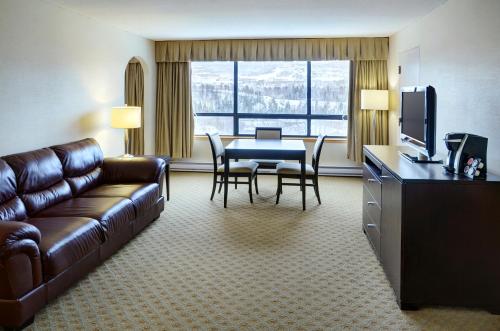Greenwood Inn Suites — Corner Brook