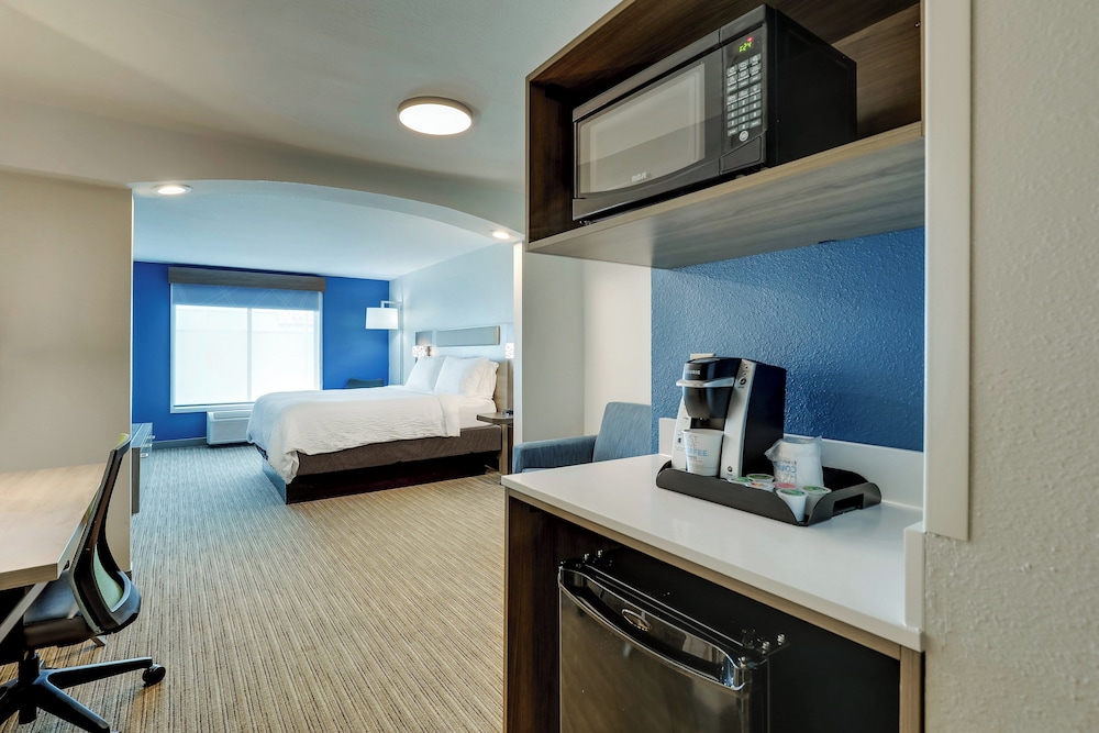 Holiday Inn Express Hotel & Suites Hinesville East Fort Stewart - photo 70