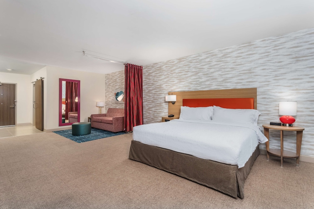 Home2 Suites by Hilton Cedar Rapids Westdale - photo 18