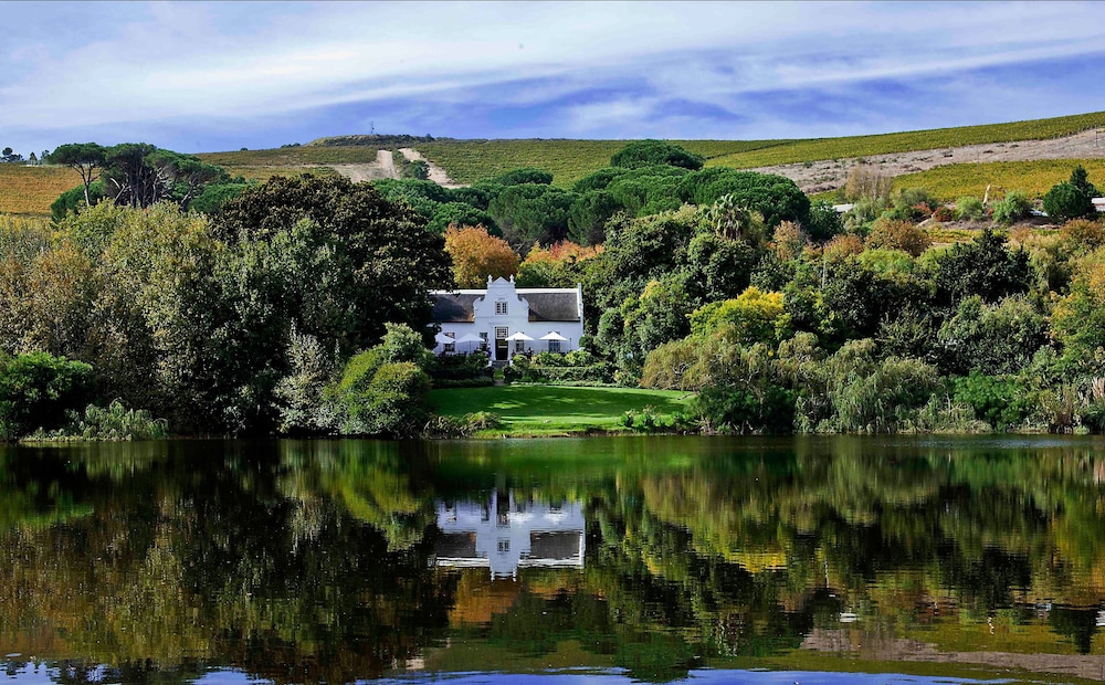 Zevenwacht Wine Estate — 4-Star Luxury Hotel in Cape Town, South Africa