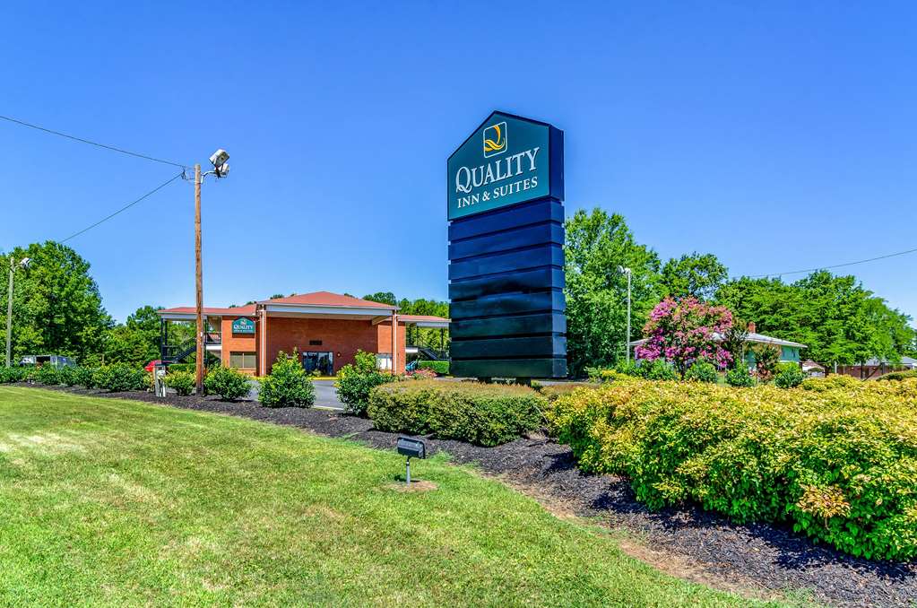 Quality Inn & Suites Creedmor Butner - photo 2