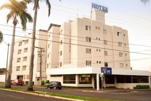 Ipê Plaza Hotel Ltda — hotel in Itumbiara