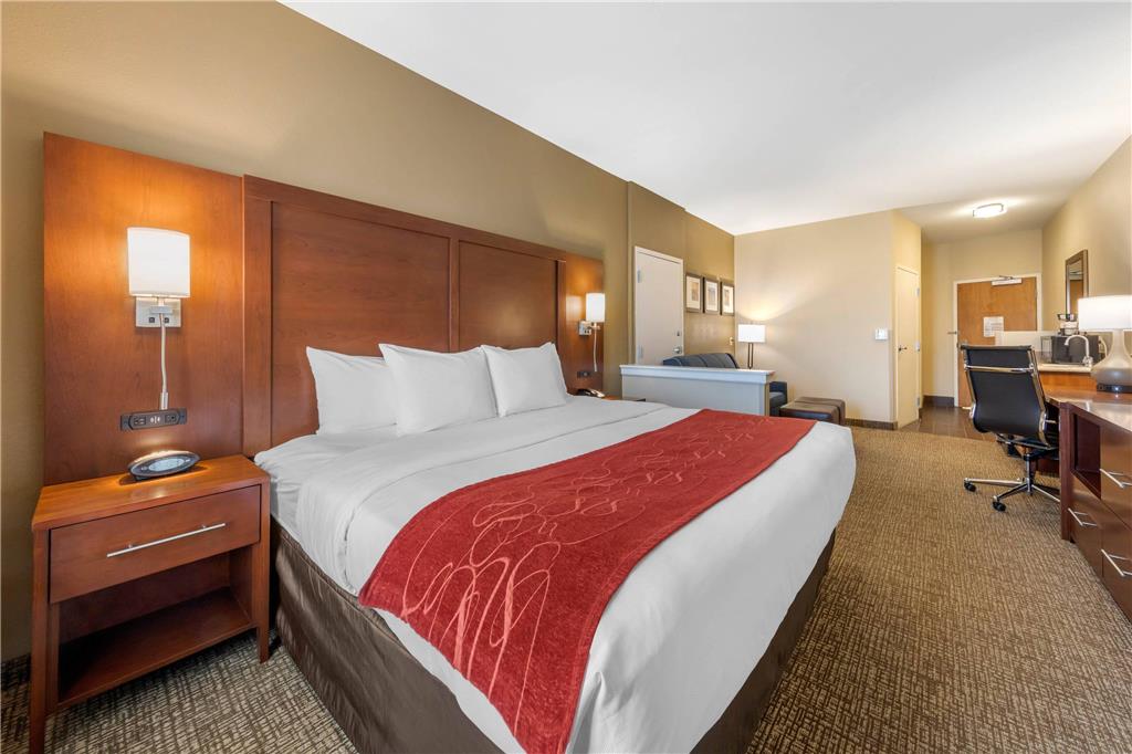 Comfort Suites Barstow near I 15 - photo 23