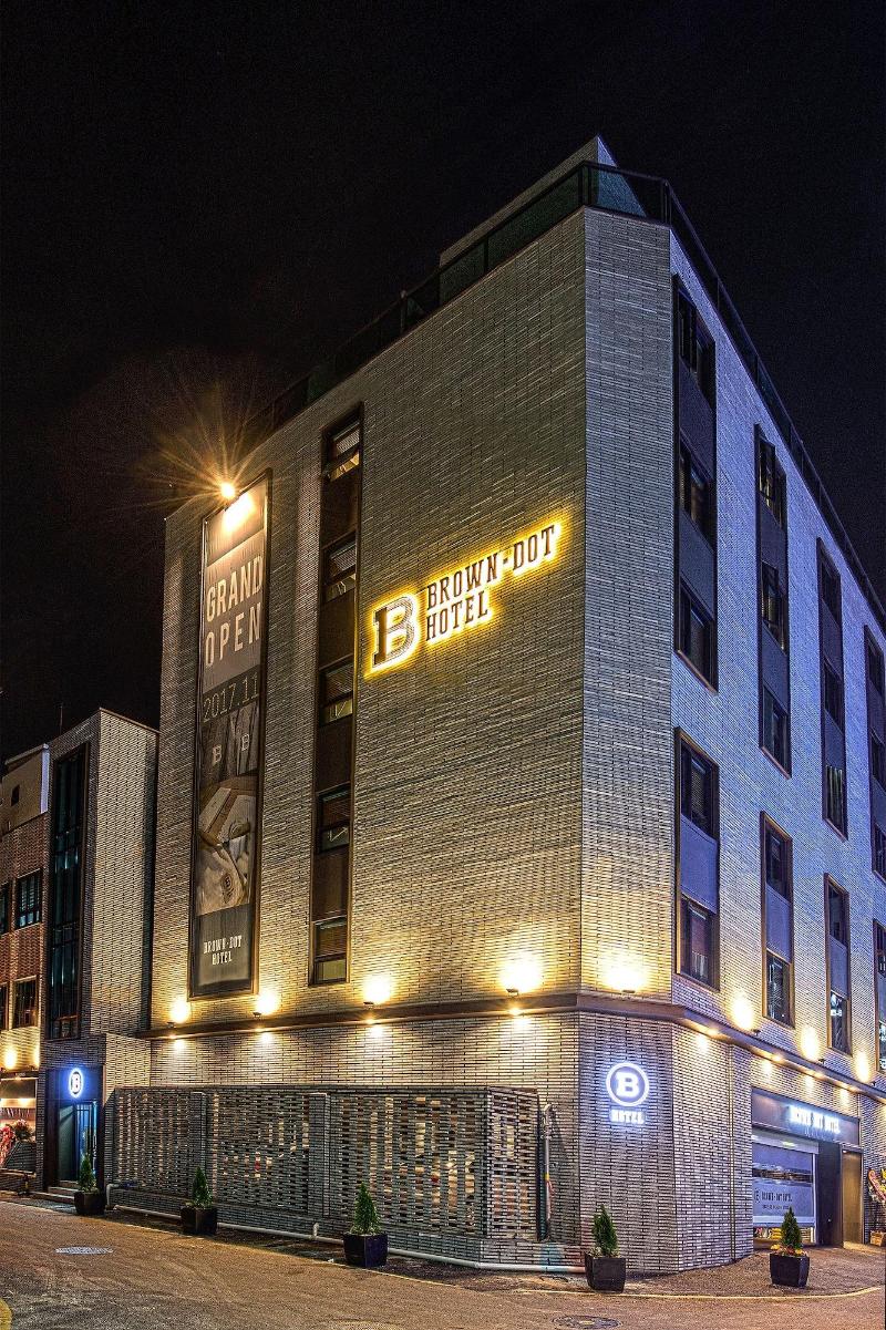 Brown Dot Choup - carbon neutral hotel in Busan