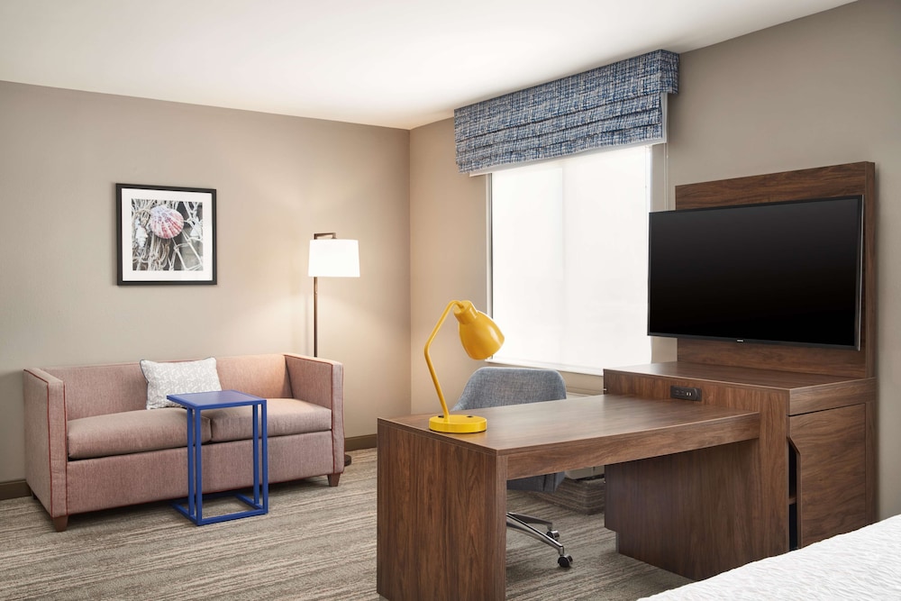Hampton Inn Clewiston - photo 13