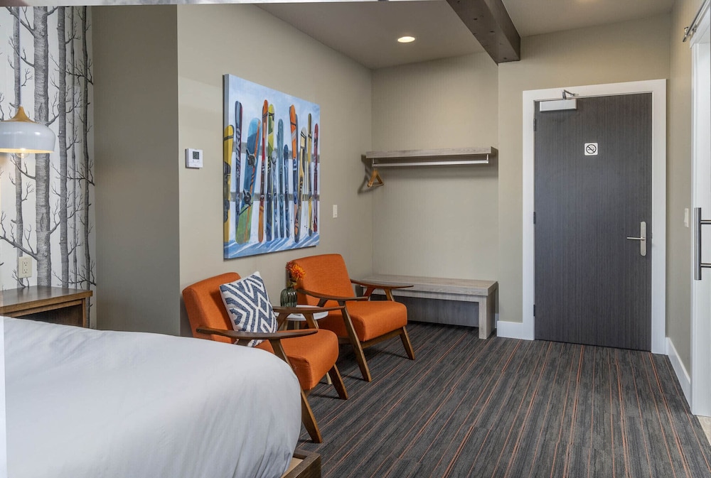 Ski Inn Taphouse Hotel - photo 15