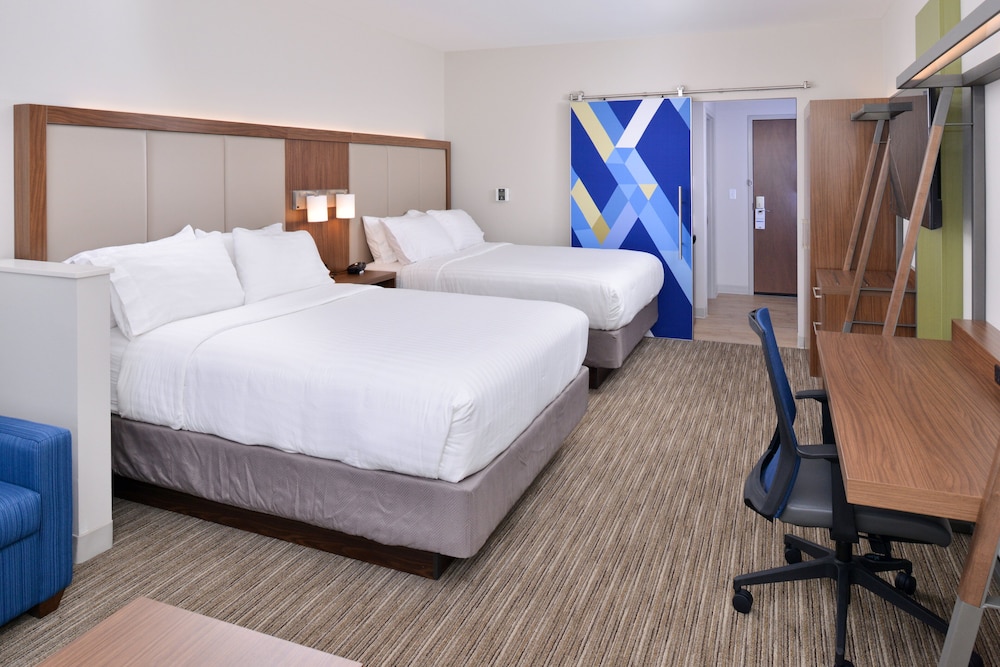 Holiday Inn Express & Suites Madison by IHG - photo 14