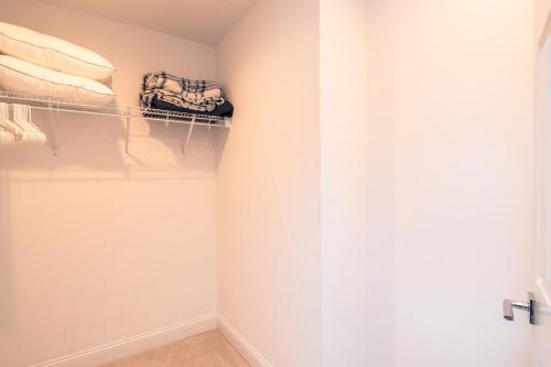 Intracoastal Views by Oak Island Accommodations - photo 3