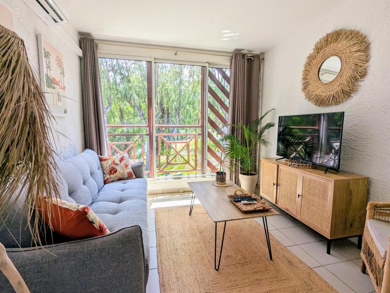 Côté Lagon à deux pas du lagon — 4-Star Luxury Hotel in Saint-Paul, Réunion