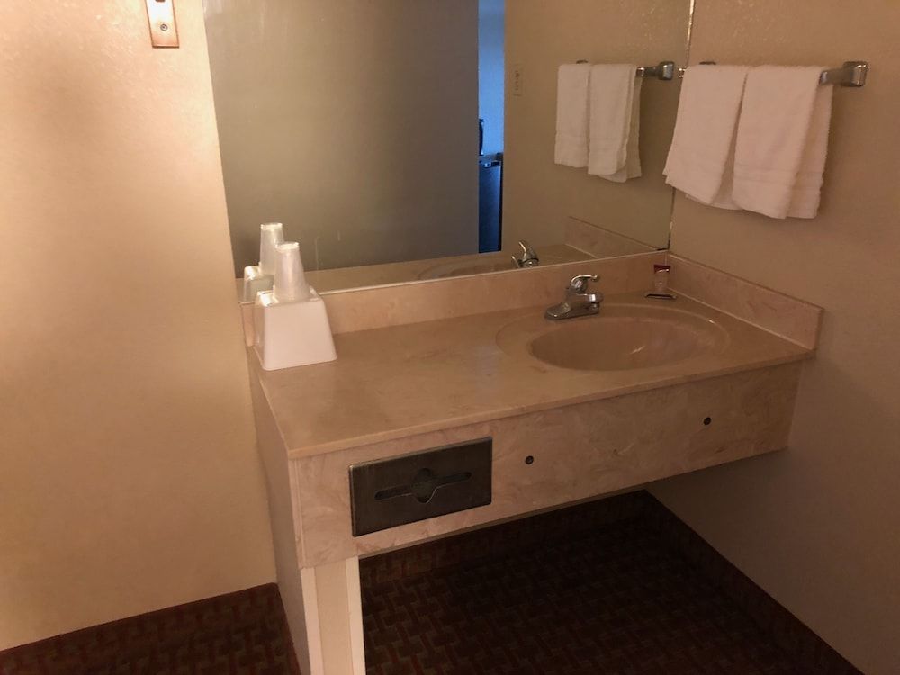 Relax Inn Ruston - photo 19